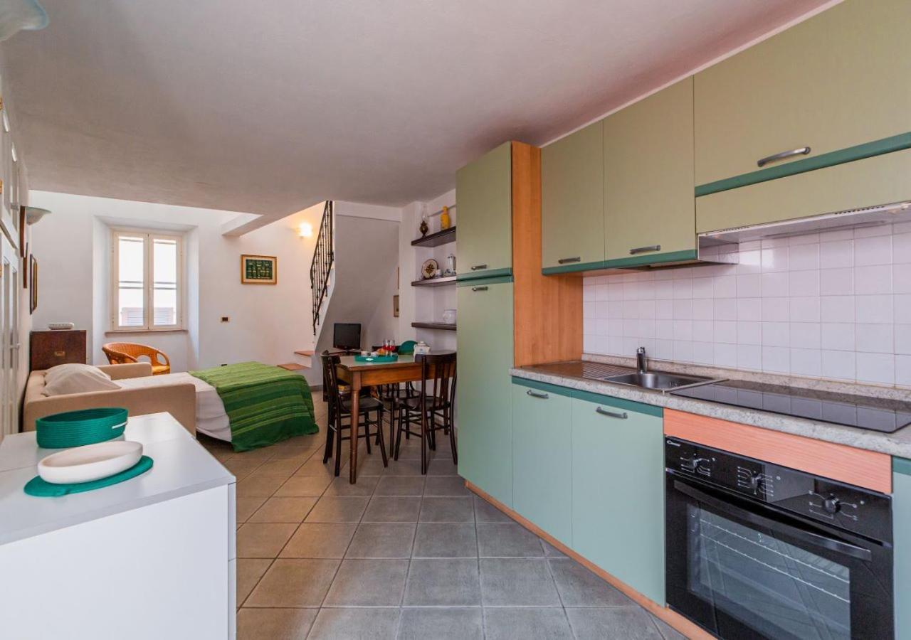 Murphy Holiday Home - Casa Papini Ла-Маддалена Экстерьер фото